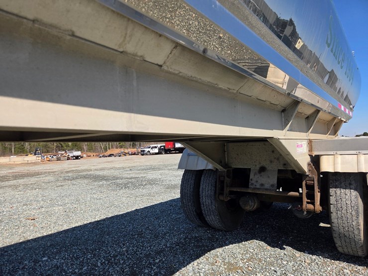 1978-walker-tanker-image-21