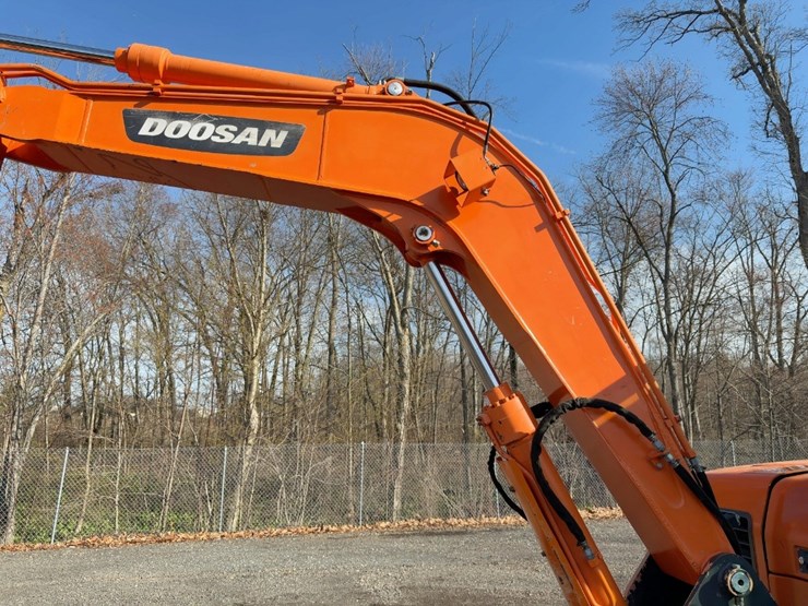 2019-doosan-dx85r-3-image-15