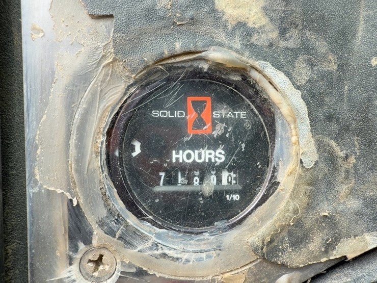 2006-jlg-g10-55a-image-19