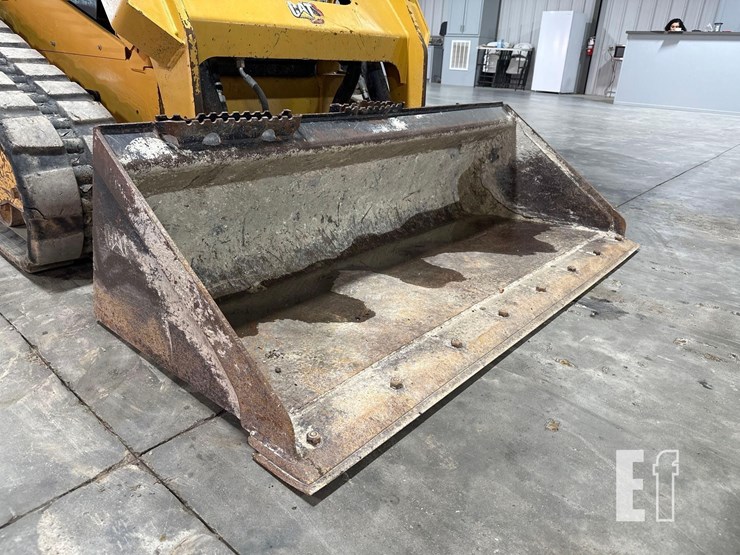 2023-caterpillar-259d3-image-11