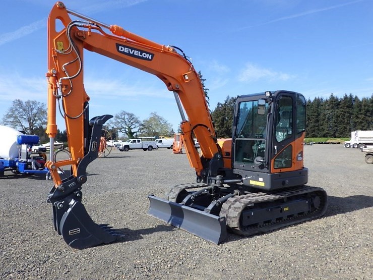 2023-develon-dx85r-3-hydraulic-excavator-image-1