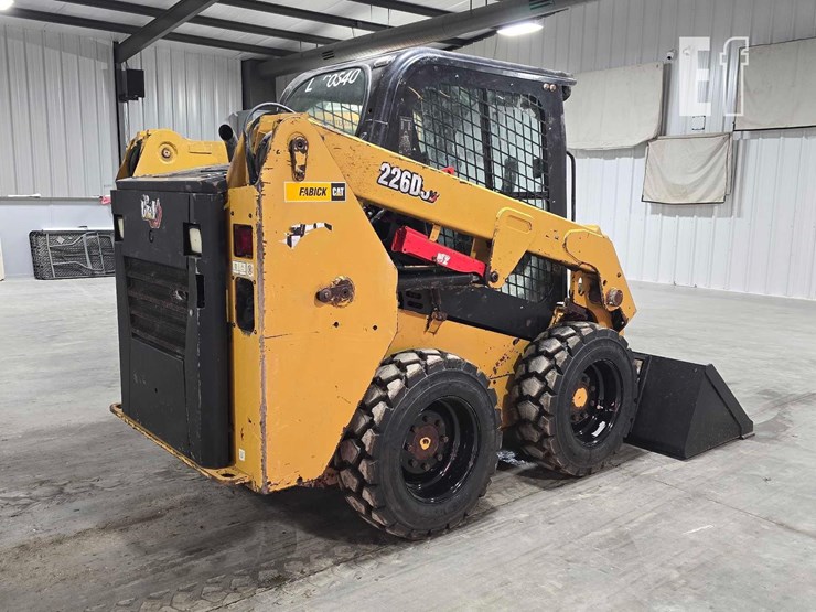 2021-caterpillar-226d3-image-3