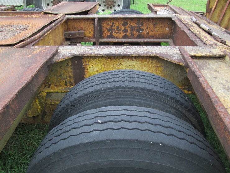 #46170-•-homemade-22'-t/a-steel-fixed-neck-lowboy-trailer-image-5