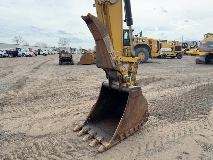 2008-caterpillar-312cl-image-9