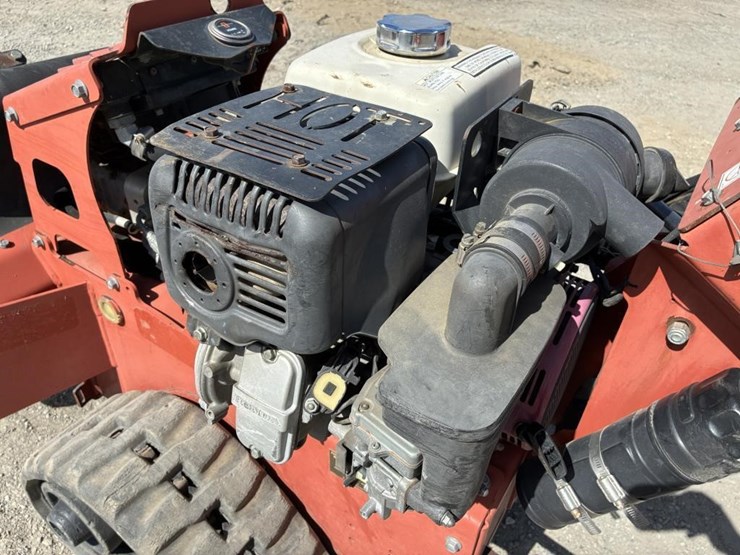 2011-ditch-witch-rt12-image-9