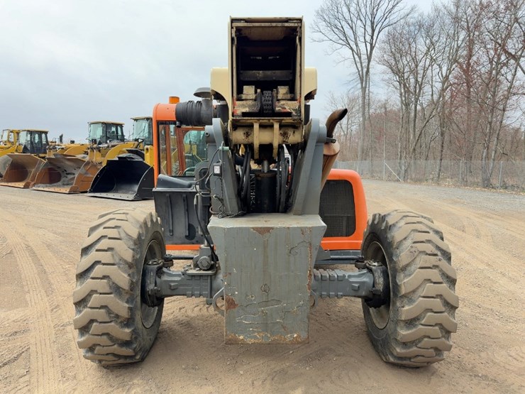 2006-jlg-g10-55a-image-4