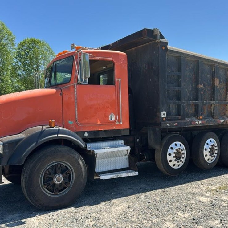 1993 KENWORTH T450