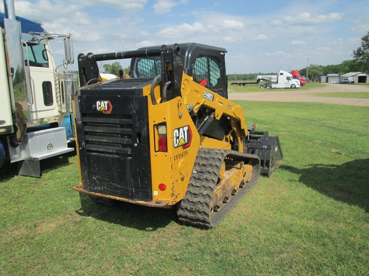 2022-caterpillar-259d3-image-3