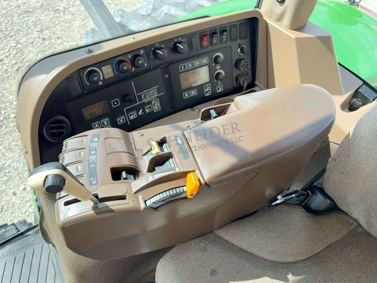 john-deere-200-image-78