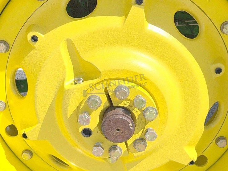 2004-john-deere-7320-image-51