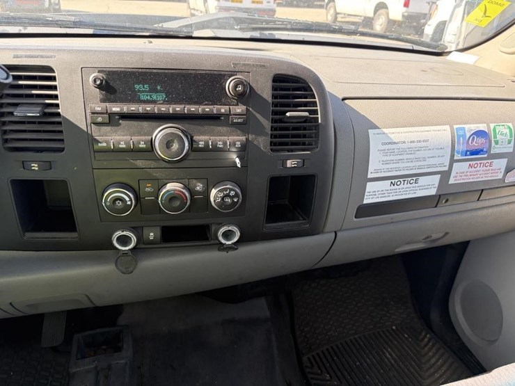 2012-gmc-sierra-3500-image-16