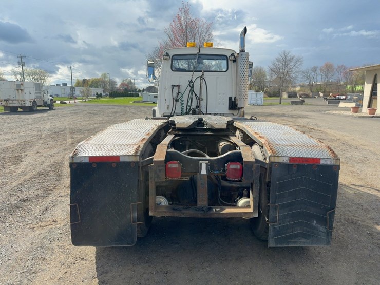 1987-ford-l9000-image-4