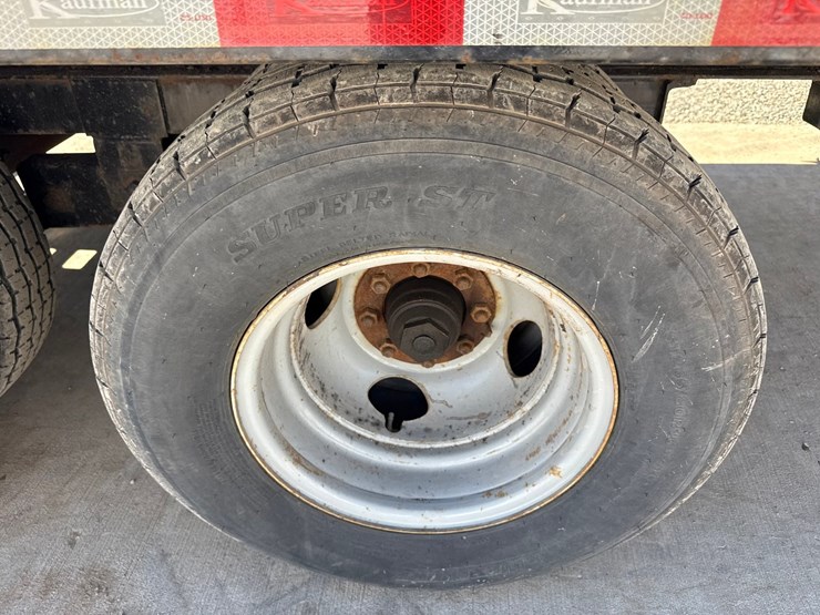 2018-massey-ferguson-8-image-26