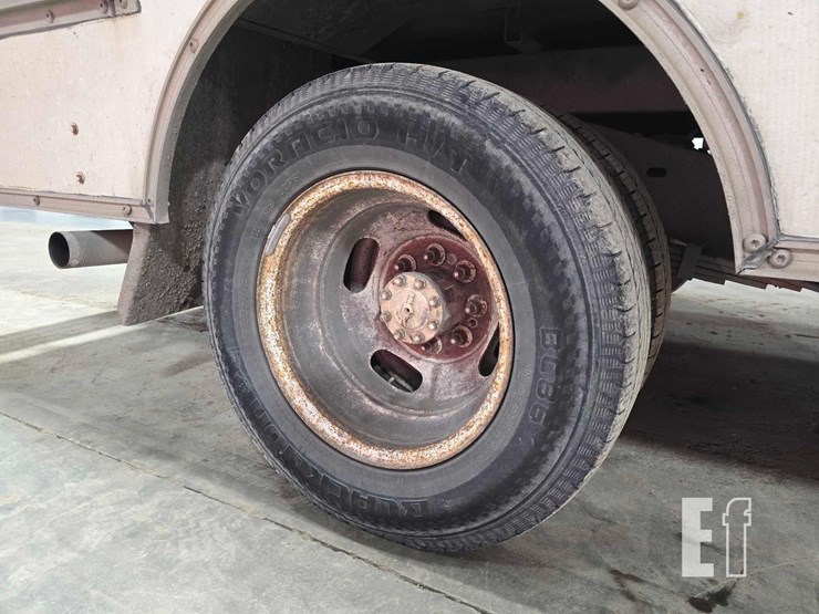 1994-ford-e350-image-23