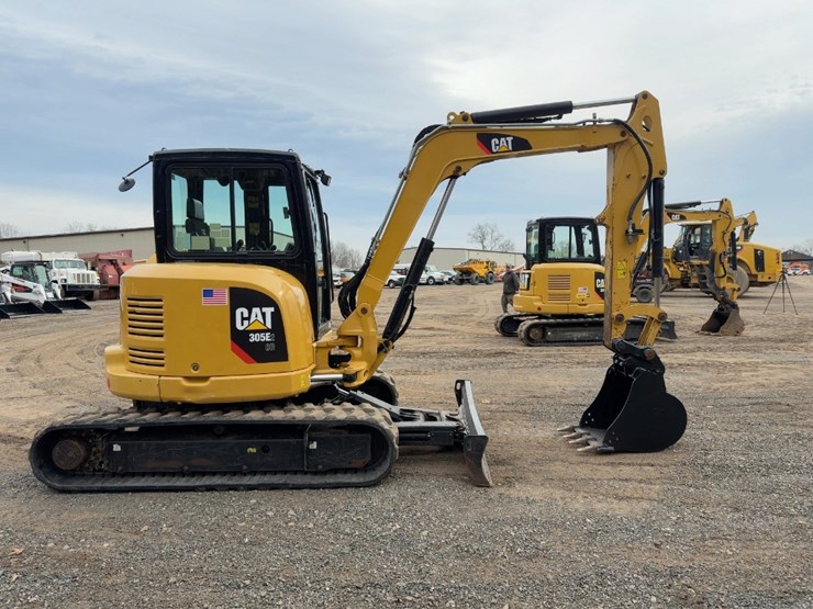 2017-caterpillar-305e2-cr-image-6