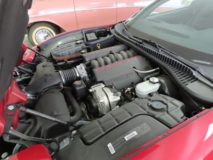 2000-chevrolet-corvette-roadster-image-25