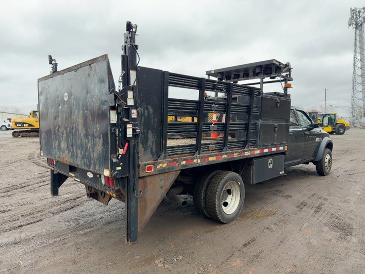 2015-dodge-ram-4500hd-image-5