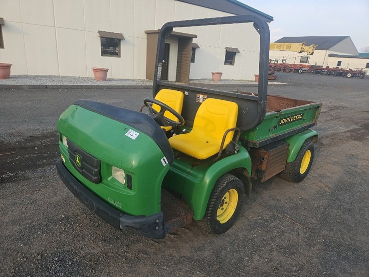 john-deere-progator-2030-image-1