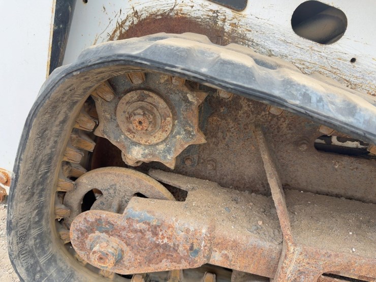 2013-bobcat-mt55-image-11