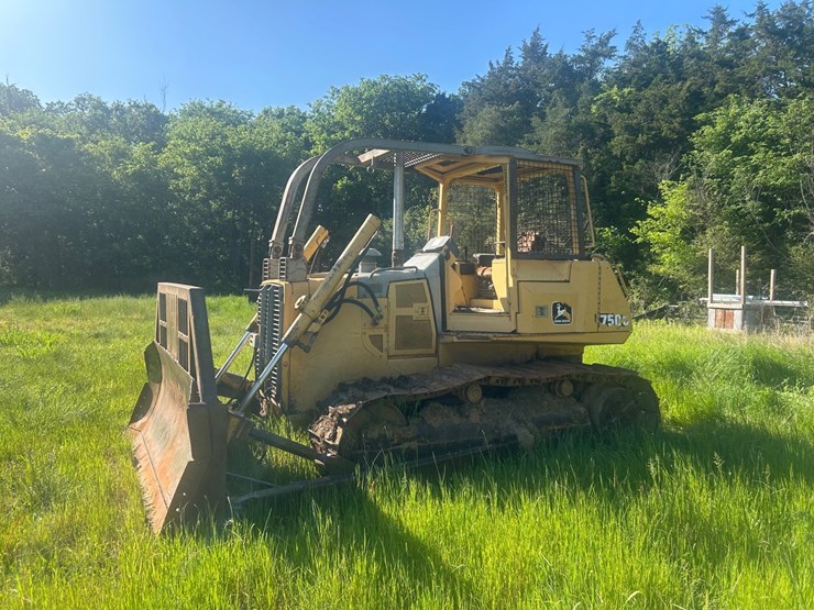 1995-deere-750c-image-1