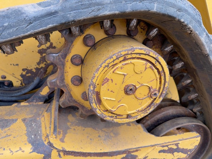 2021-caterpillar-259d3-image-16