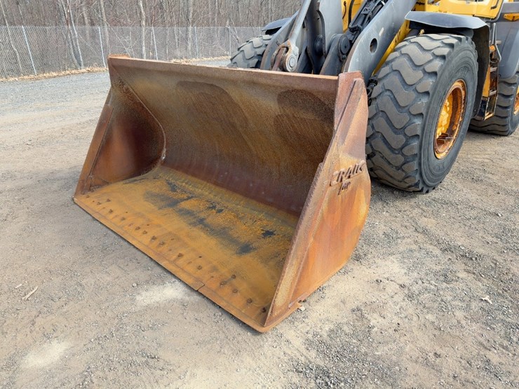 2013-volvo-l70g-image-9