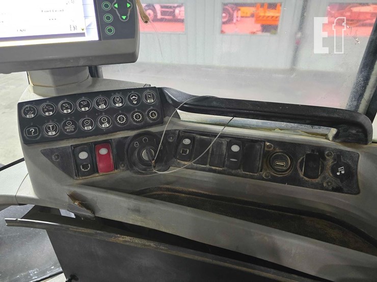 2014-caterpillar-938k-image-20