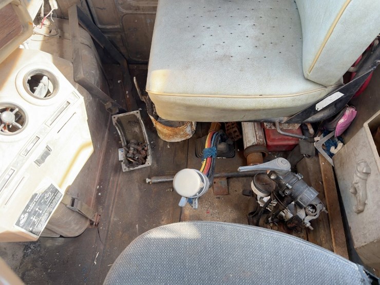 1984-mack-dm686s-image-30