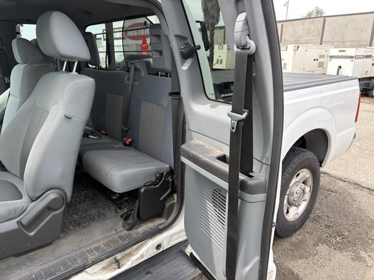 2011-ford-f250-image-11