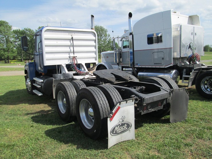 2007-mack-chn613-image-4