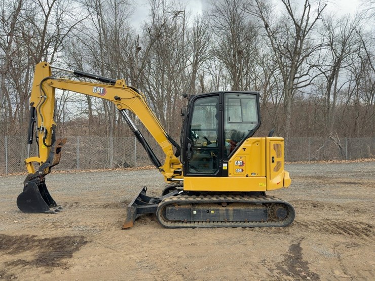 2022-caterpillar-306-image-2