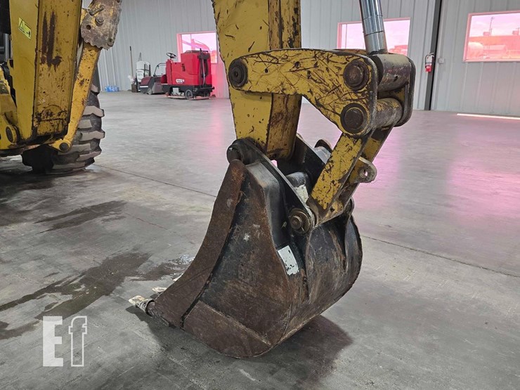 2006-caterpillar-416e-image-16