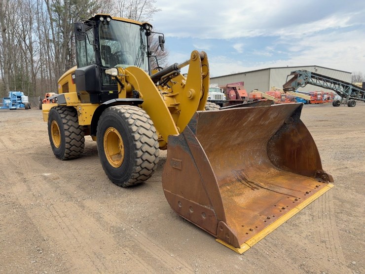 2016-caterpillar-938m-image-7