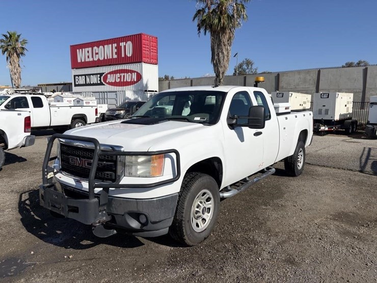 2012-gmc-sierra-3500-image-1