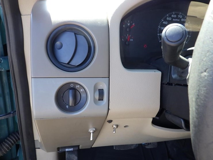 2005-ford-f150-image-29