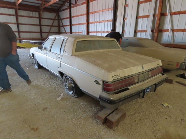 1983-buick-park-avenue-4dr-sedan-image-4