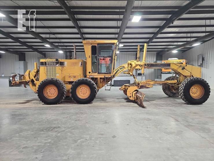 1999-caterpillar-160h-image-6