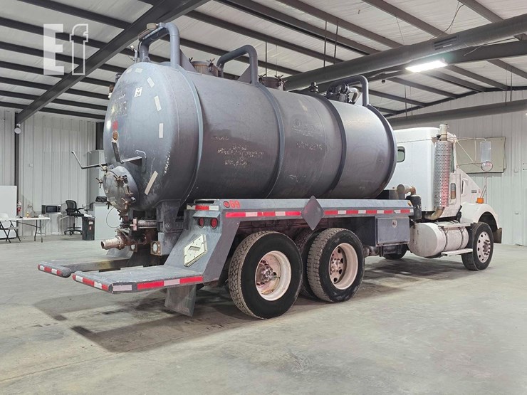 1999-kenworth-t800-image-3