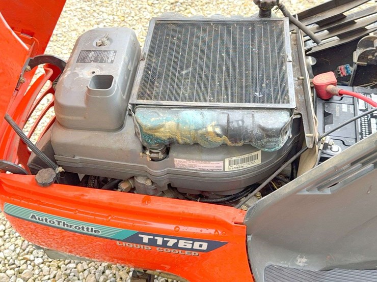 1997-kubota-t1760-image-27