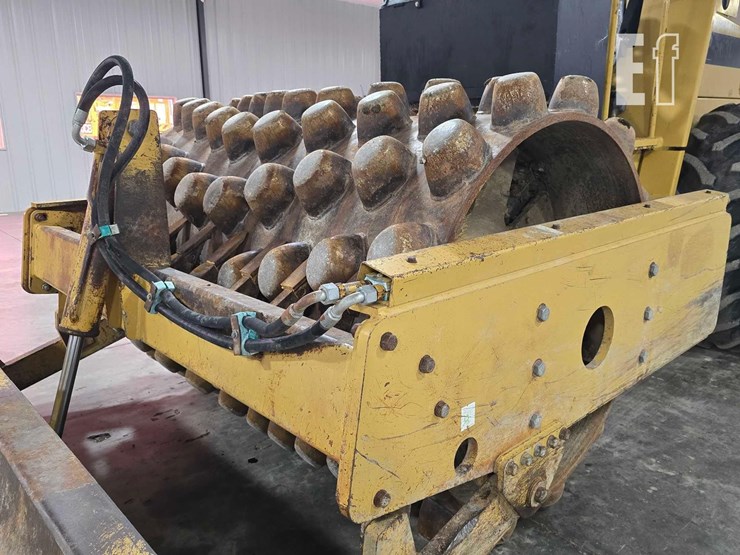 1996-caterpillar-cp-563c-image-13