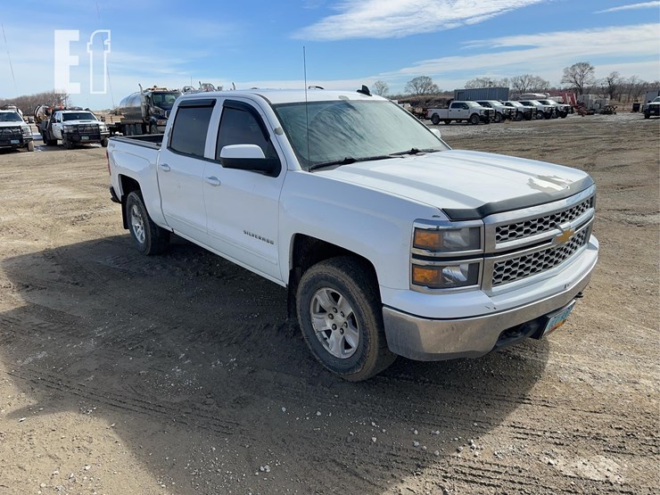 2015-chevrolet-silverado-1500-image-3