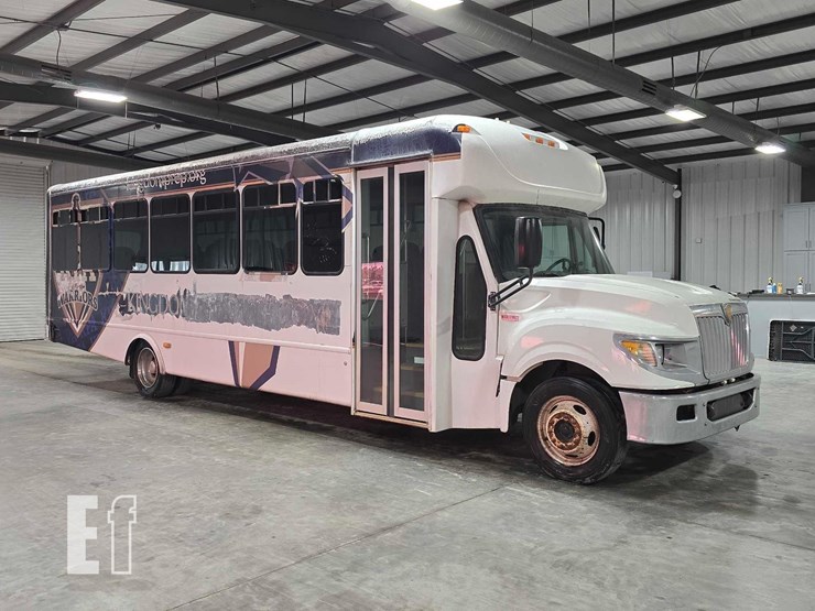 2013-international-3000-image-2