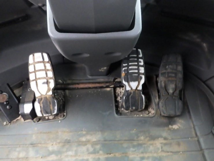 2017-caterpillar-950m-image-44