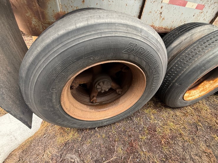 #1130-•-26'-end-dump-semi-trailer-image-40