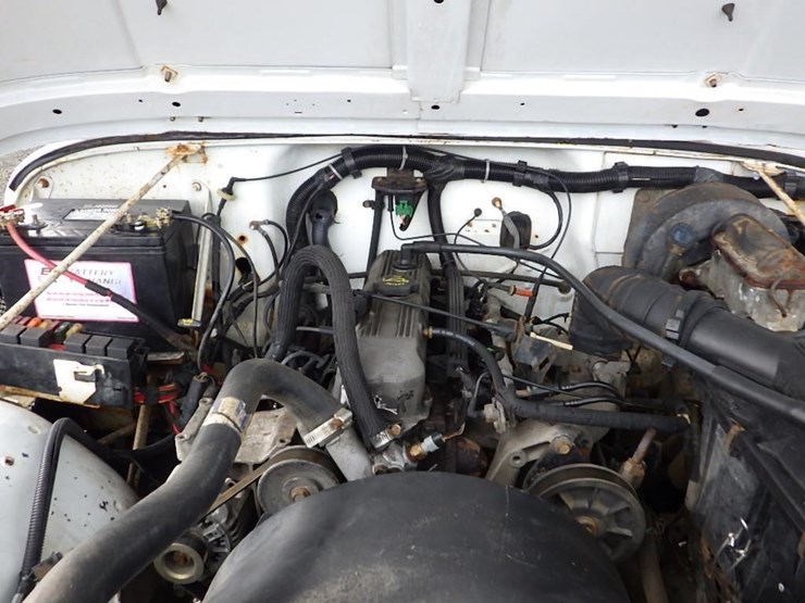 1992-jeep-wrangler-image-13