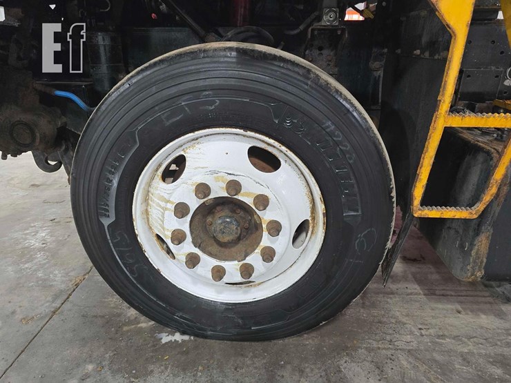 2017-capacity-tj5000-image-17