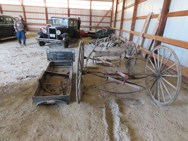 vintage-buckboard-wagon-image-2