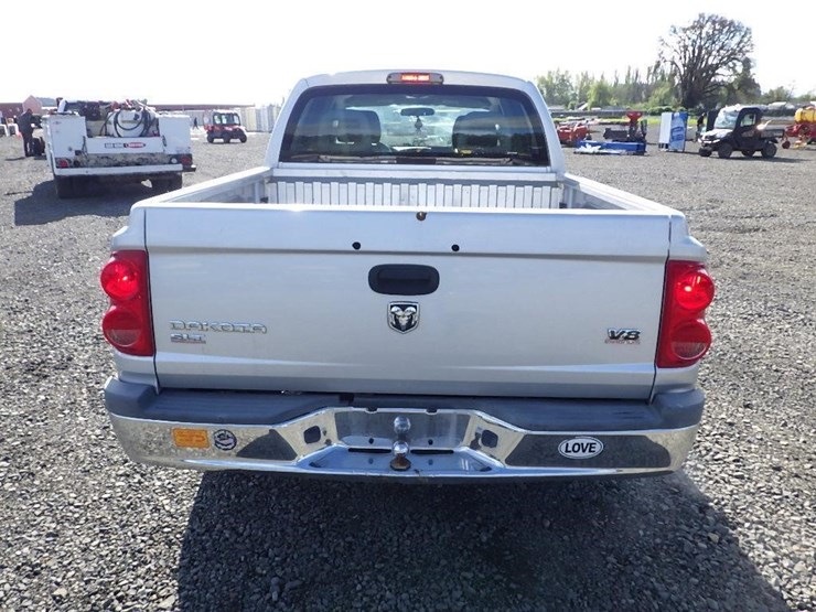 2005-dodge-dakota-image-6