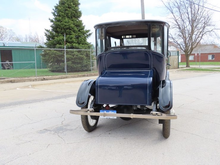 1918-detroit-model-74-brougham-electric-car-image-6