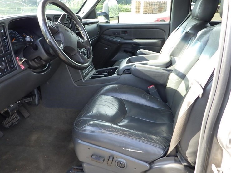 2007-gmc-sierra-2500hd-image-27